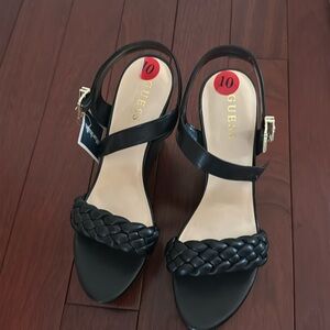 Brand new guess platform sandals